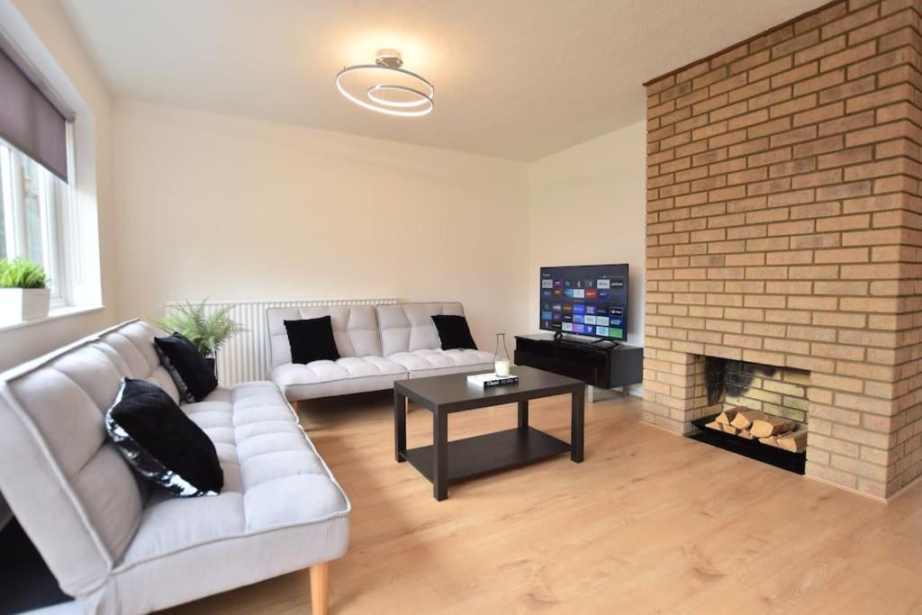 Luxury Central Oxford Detached Home エクステリア 写真