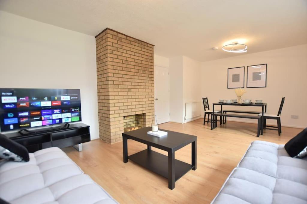Luxury Central Oxford Detached Home エクステリア 写真