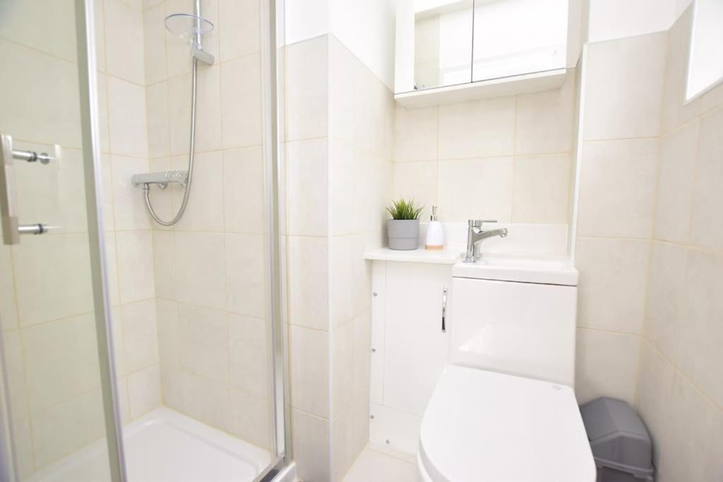 Luxury Central Oxford Detached Home エクステリア 写真