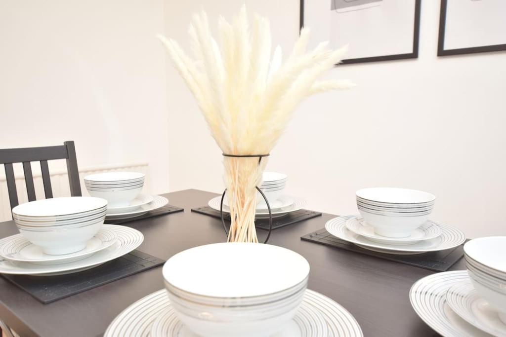 Luxury Central Oxford Detached Home エクステリア 写真