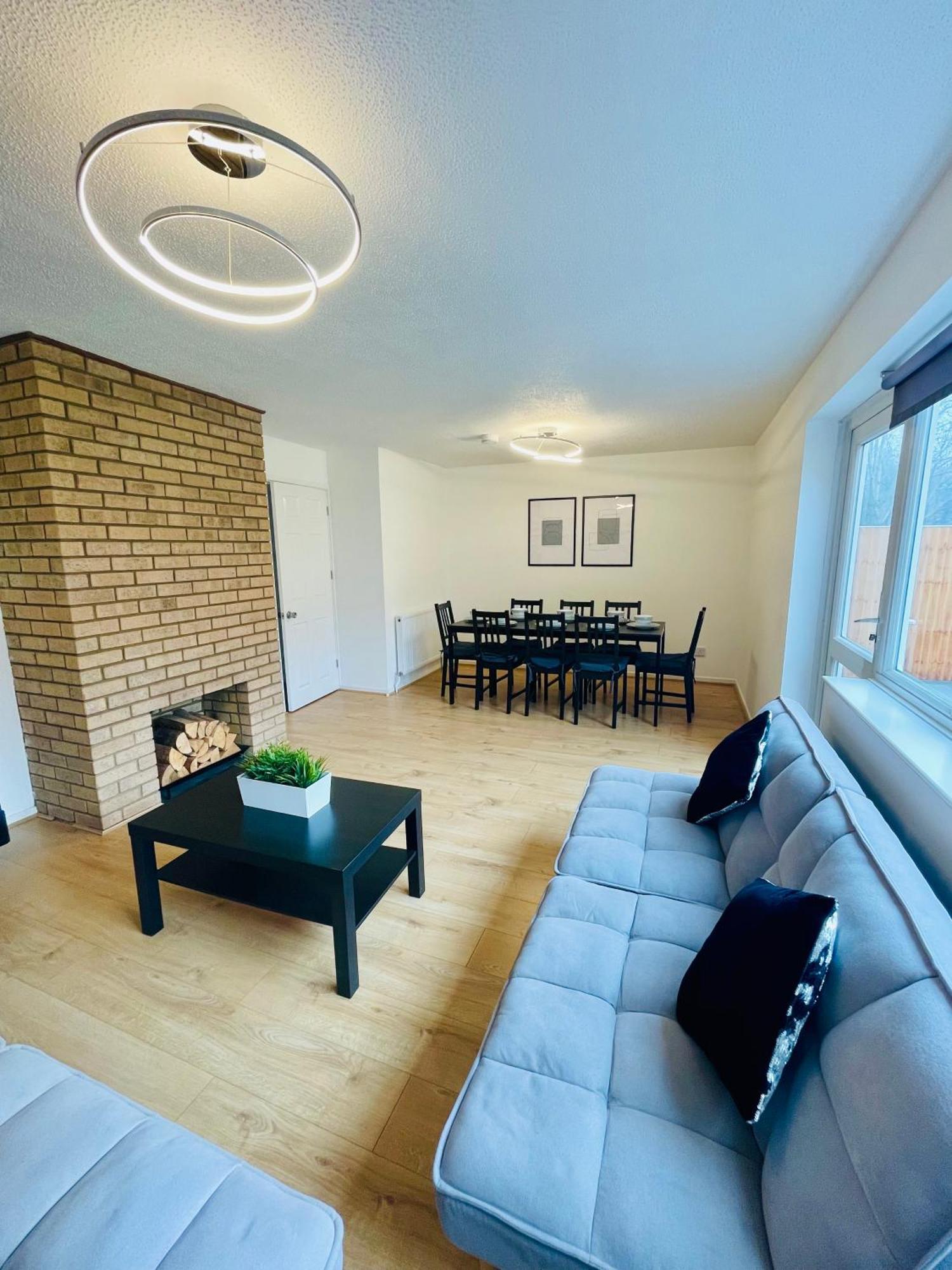 Luxury Central Oxford Detached Home エクステリア 写真
